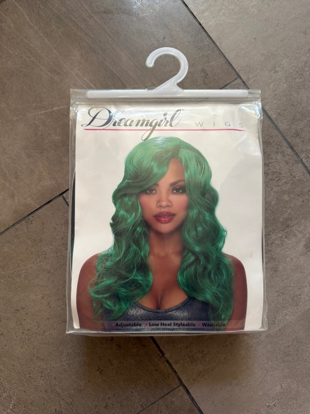 Dream girl green wig
